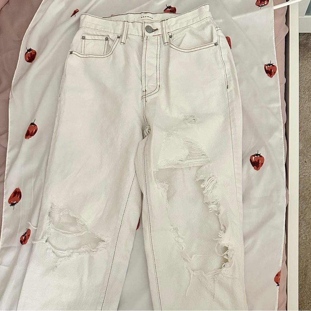 Pacsun White Distressed High-Waisted Dad Jeans - Size 23